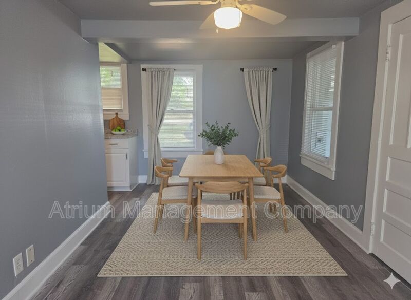 Charming 1 Bedroom - Downstairs  | 1 Bathroom Home in Prime Lakeland Location property image