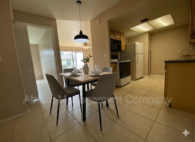 2 Bedroom, 1.5 Bath Second Floor Condo in Lake Frederica Neighborhood!!! property image