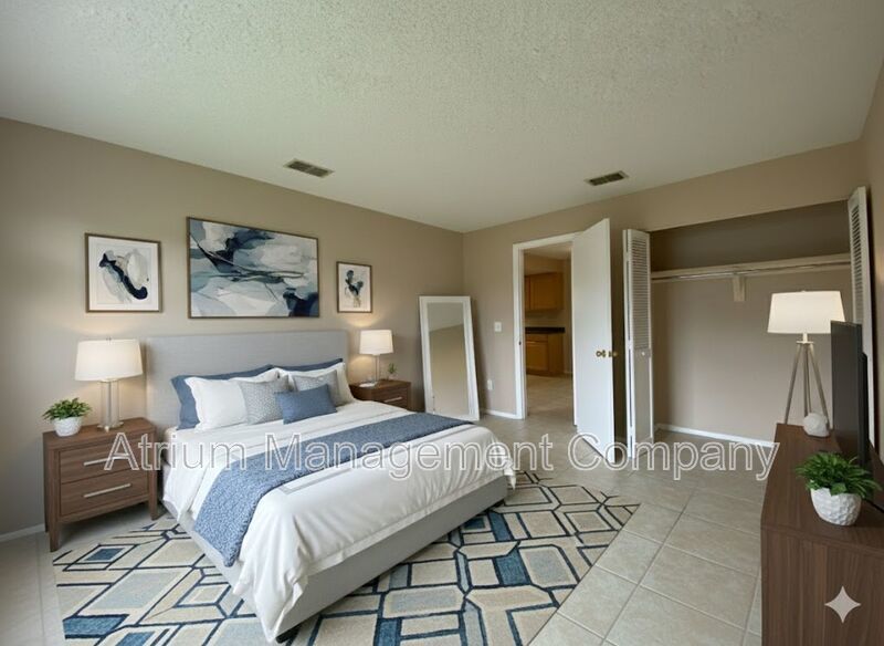 2 Bedroom, 1.5 Bath Second Floor Condo in Lake Frederica Neighborhood!!! property image