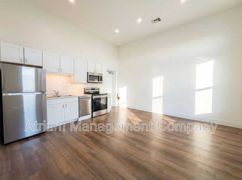 Modern Luxury Living at San Leon: Premier Apartments in Downtown Sanford property image