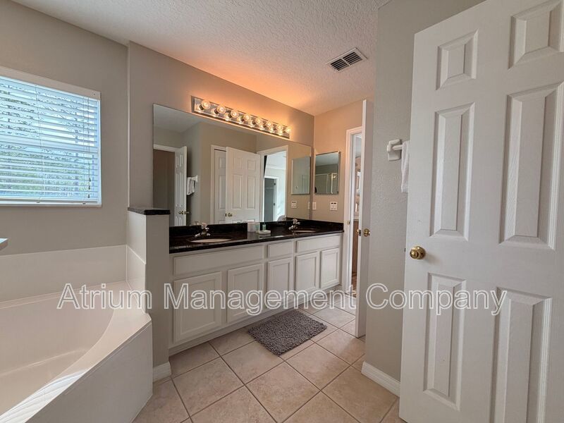 Golf Course Front 5BR Pool Home Near Disney | Resort-Style Living in Highlands Reserve property image