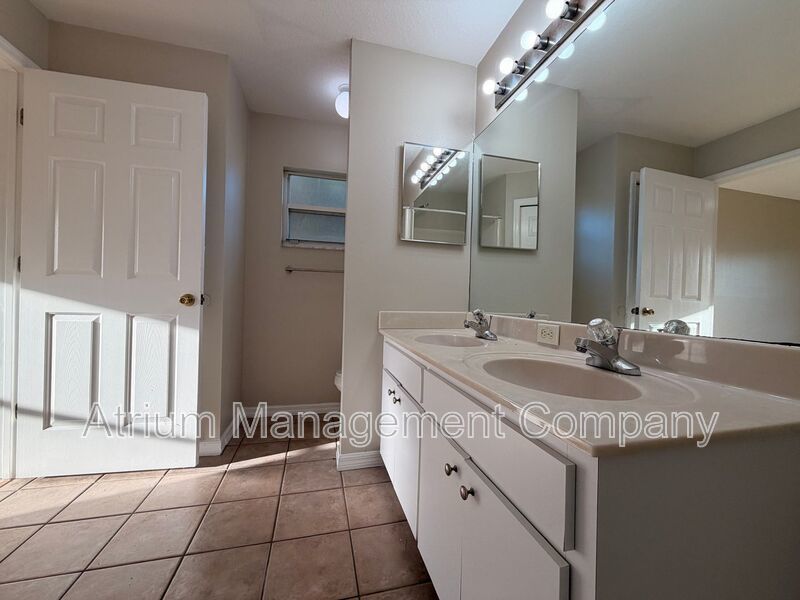 Mediterranean 3BR Villa with Water View | Resort-Style Living in Lake Marion Golf Resort property image