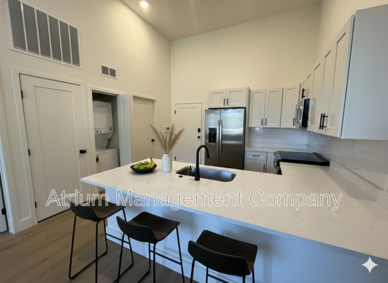 Beautiful 2/2 in the Milk District. ONE MONTH FREE!!!! property image