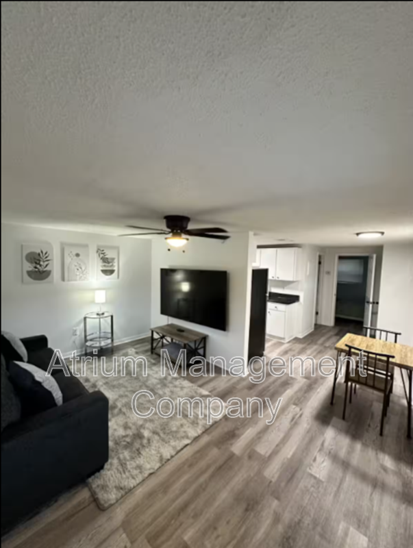 Fully Furnished 1-Bedroom in Prime Tampa Location – Pet Friendly! property image
