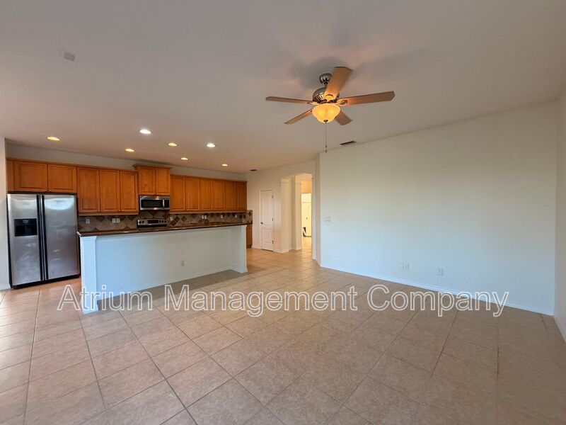 Charming 3BR Winter Garden Home | Spacious Layout, Preserve View & Screened Patio property image