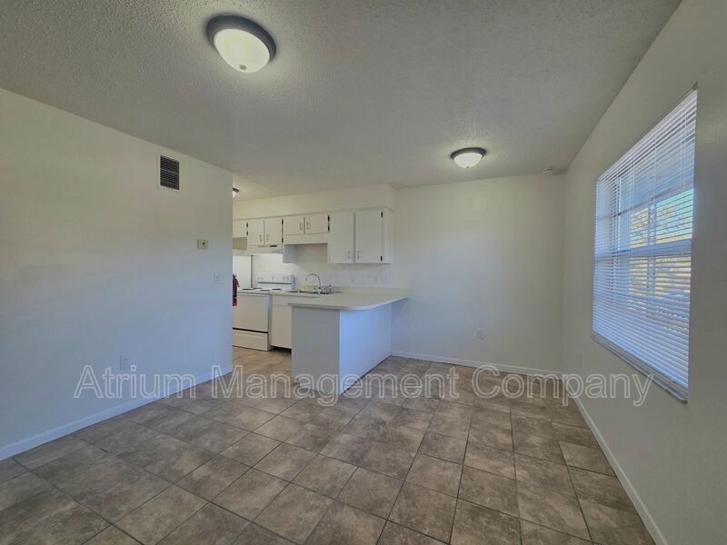 Cute 1 Bedroom, 1 Bathroom Apartment near downtown Lakeland! property image