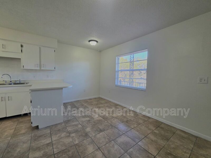Cute 1 Bedroom, 1 Bathroom Apartment near downtown Lakeland! property image
