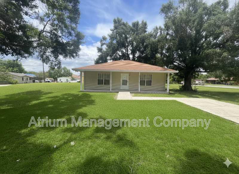 Live the Sanford Life | Move-In Ready at 3200 Hughey property image