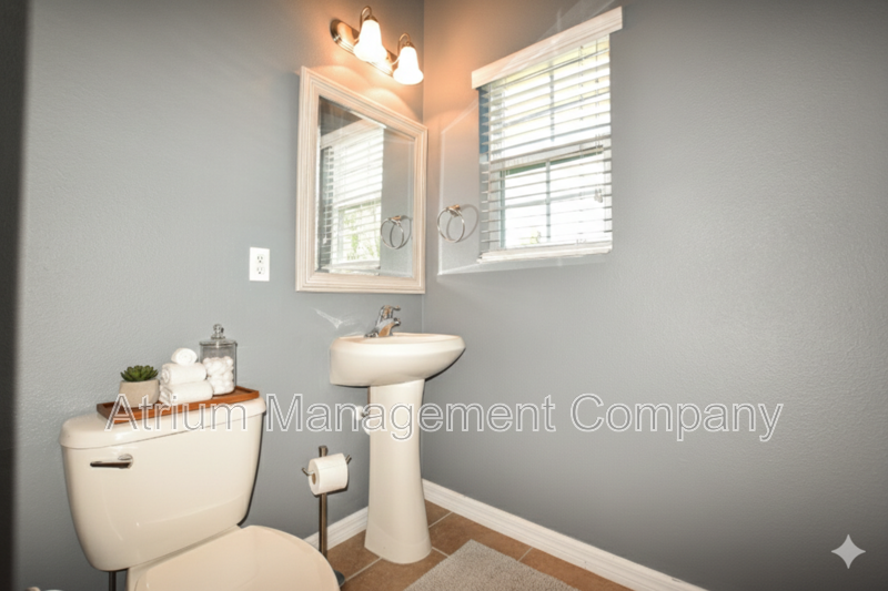 Spacious 4-Bedroom Town Home for Rent in Altamonte Springs, FL property image