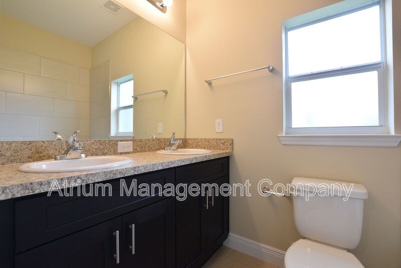 Move-In Ready 3-Bedroom Home for Rent in Poinciana, FL property image