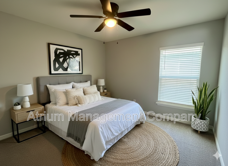 Spacious Saint Cloud Single-Family Home with Lawn Care Included property image