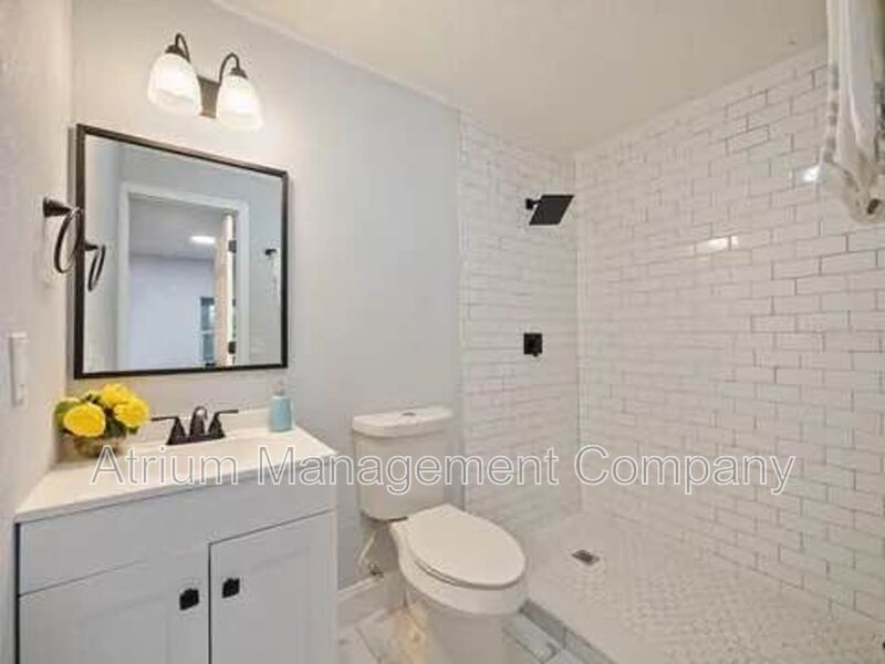 Charming 2-Bed, 2-Bath Craftsman-Style Bungalow near Orlando's Creative Village! property image