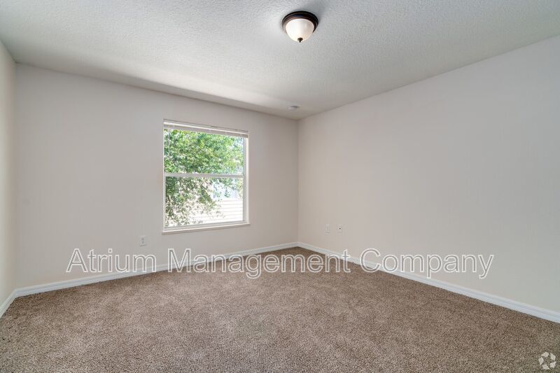 Spacious 4-Bed, 2.5-Bath Townhome – Minutes from the Indian River! property image