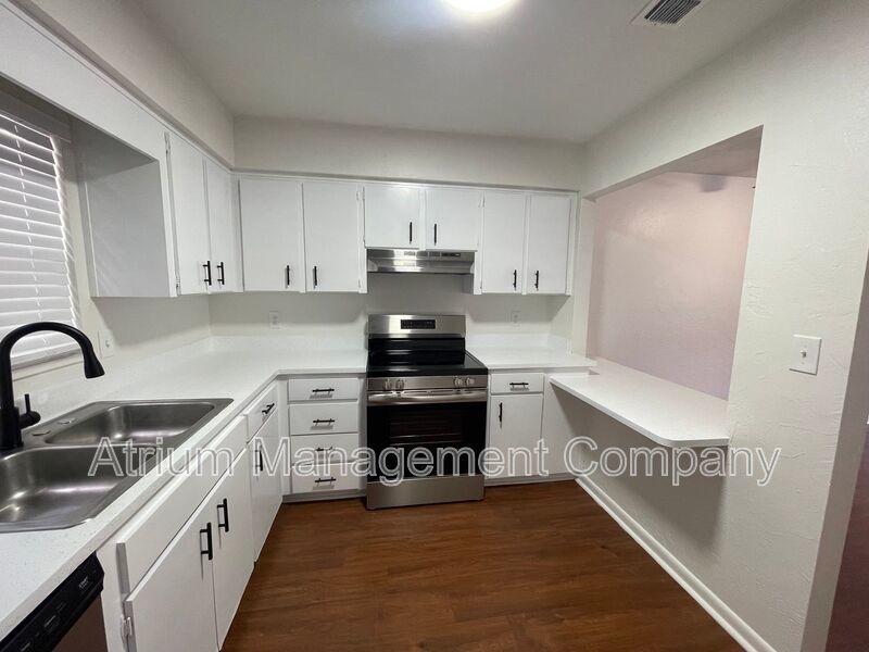 ***1st Month Rent Free Immediately move in!!!! property image