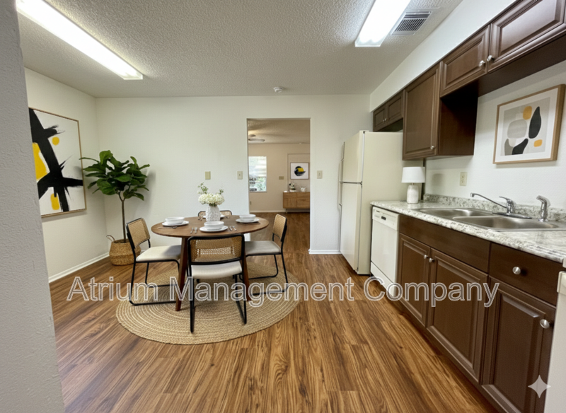 Don’t Miss This Updated 2 Bedroom rental in Lakeland property image