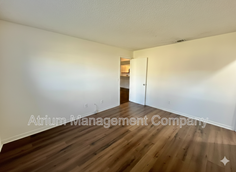 Charming Corner-Unit Townhome in the Heart of Kissimmee! property image