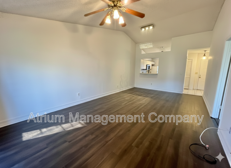 Charming Corner-Unit Townhome in the Heart of Kissimmee! property image