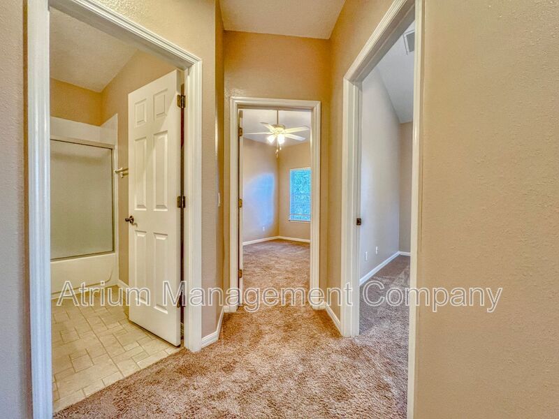 Modern End-Unit Living in Gated Barclay Reserve | Winter Springs property image