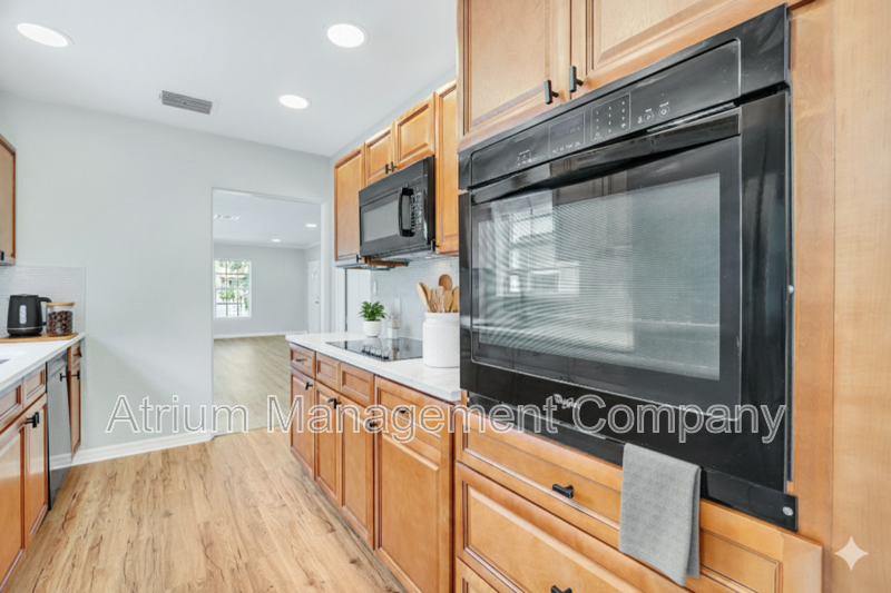 Beautifully Renovated 3BR/2BA Home in Sought-After Mills 50 – Corner Lot! property image