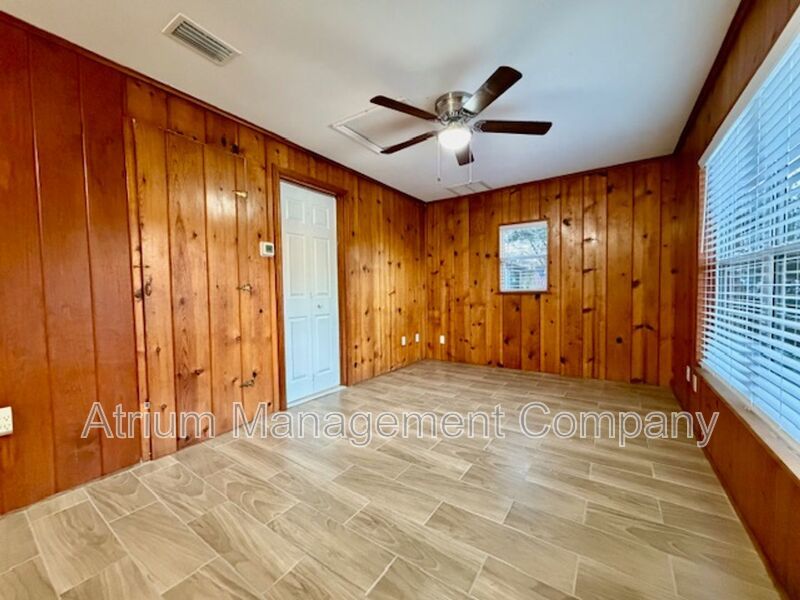 Charming 3-Bedroom Home with Fenced Yard in the Heart of Lake Helen property image