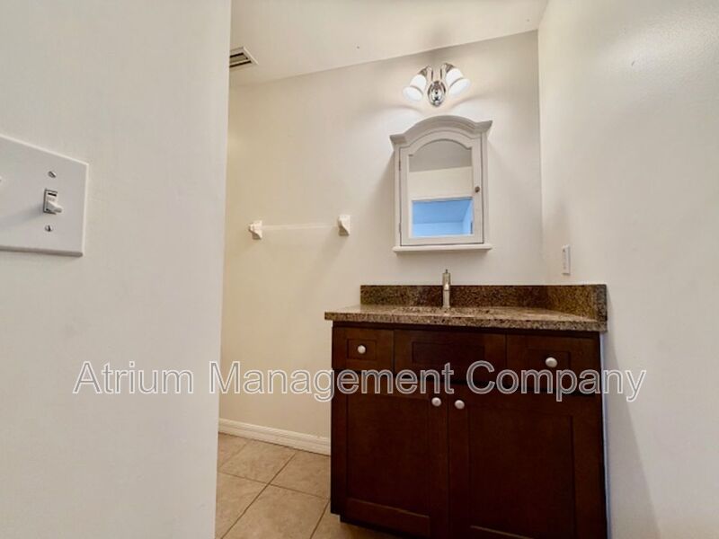 Charming 3-Bedroom Home with Fenced Yard in the Heart of Lake Helen property image