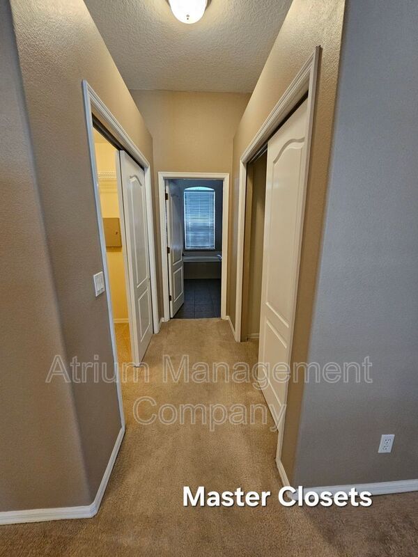 Elegant 5-Bed, 3.5-Bath Pool Home in Lake Mary’s Exclusive Magnolia Plantation – Guard Gated Luxury! property image