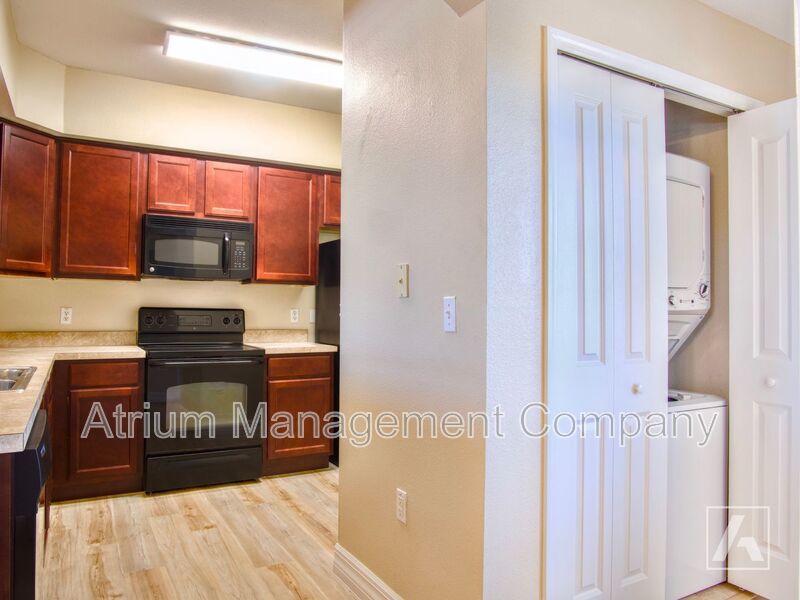 Unbeatable Downtown Orlando Living: Spacious 2 Bed/2 Bath Near AdventHealth! property image