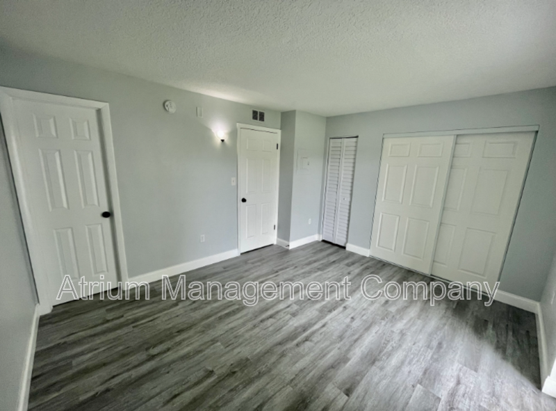 Charming WATERFRONT 1 Bed 1 Bath  Apartment for Rent in Tampa, FL! property image