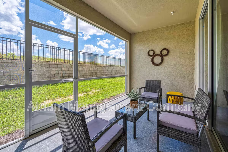 Beautiful 2 Bedroom, 2 Bathroom Davenport Home! property image