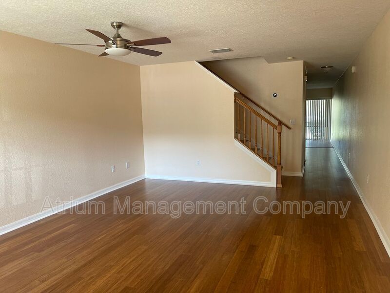 Beautiful North Lakeland Townhouse - Cobblestone Landing property image