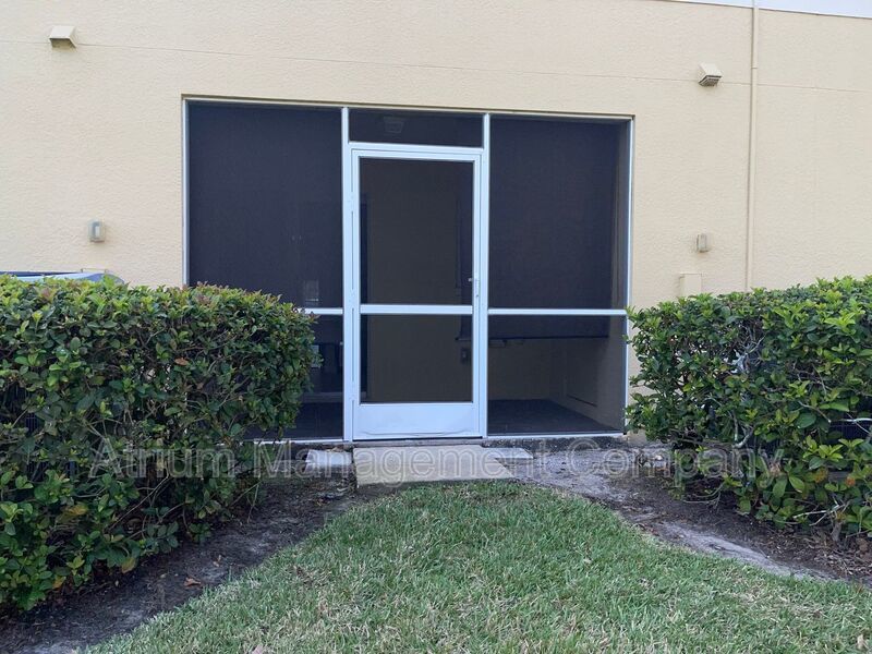 Beautiful North Lakeland Townhouse - Cobblestone Landing property image