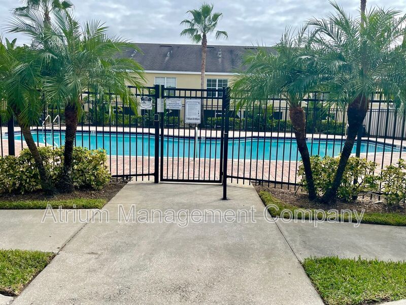Beautiful North Lakeland Townhouse - Cobblestone Landing property image
