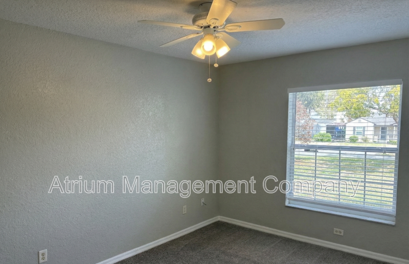 Welcome Home to 116 W. 19th Street! property image