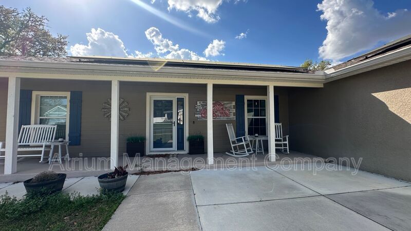 Bright & Modern 3-Bed Home with Washer & Dryer – Available Now property image