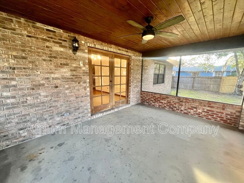 Move-In Ready! 2 Bedroom Home with No HOA + Fenced Yard property image