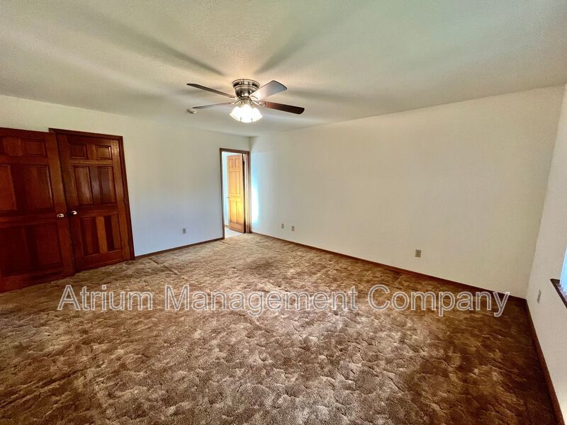 Move-In Ready! 2 Bedroom Home with No HOA + Fenced Yard property image