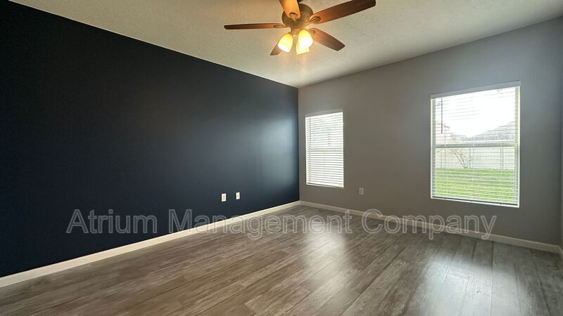 3 Bed / 2 Bath in Gated Community | Private Fenced Yard property image