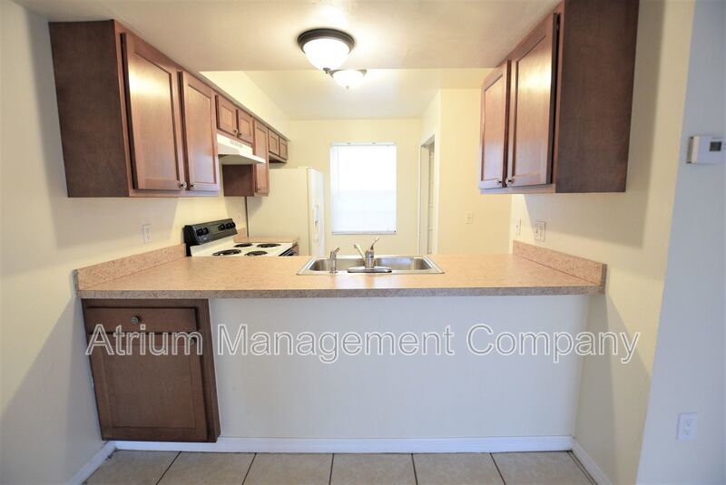 Lovely 2 Bedroom, 2 1/2 bath townhome in Orlando! property image