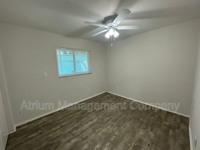 2 Bedroom, 1 Bathroom Saint Pete, Florida property image