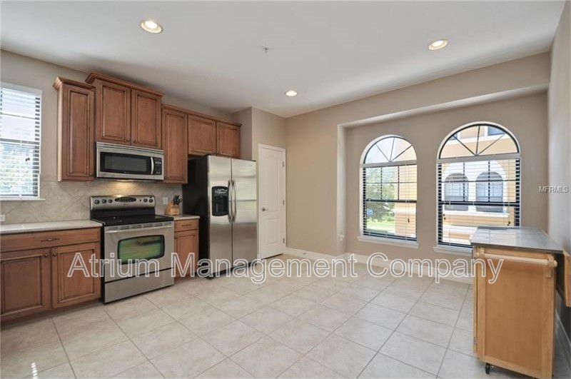 Amazing 4 Bed 3.5 Bath FULLY FURNISHED gated Town House in Lake Mary, FL! FULLY FURNISHED!!! property image