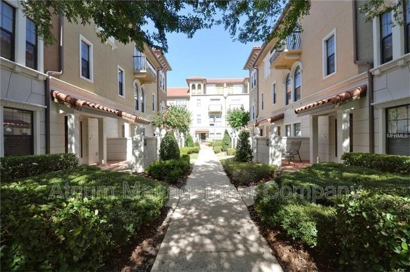 Amazing 4 Bed 3.5 Bath FULLY FURNISHED gated Town House in Lake Mary, FL! FULLY FURNISHED!!! property image