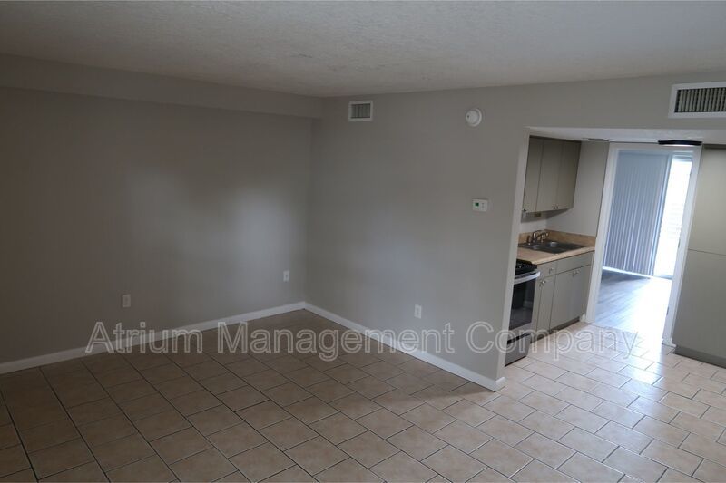 Charming WATERFRONT 1 Bed 1 Bath  Apartment for Rent in Tampa, FL! property image