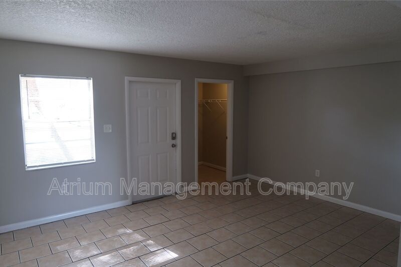 Charming WATERFRONT 1 Bed 1 Bath  Apartment for Rent in Tampa, FL! property image