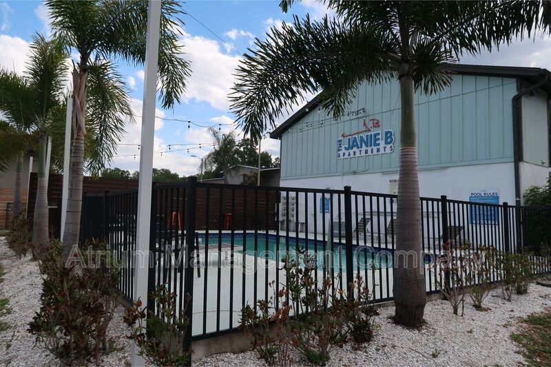 Charming WATERFRONT 1 Bed 1 Bath  Apartment for Rent in Tampa, FL! property image